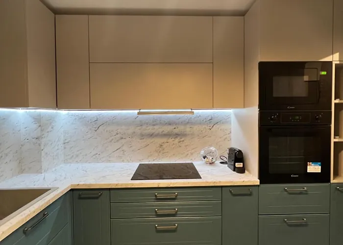 Apartment Sweet Chic *